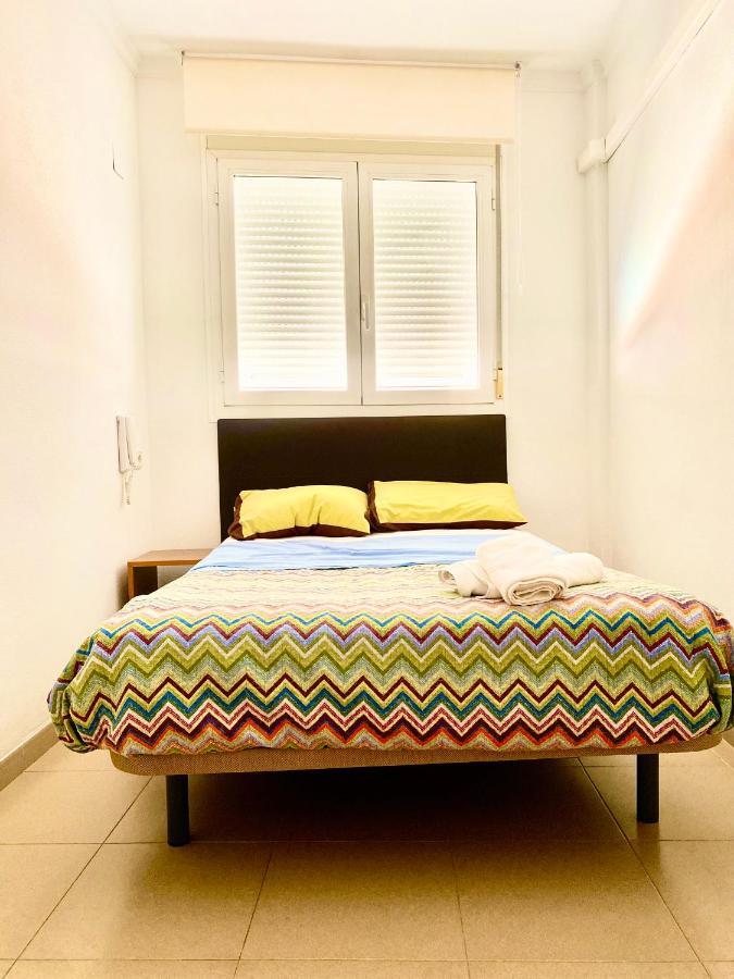 Roni Rooms Салоу Экстерьер фото